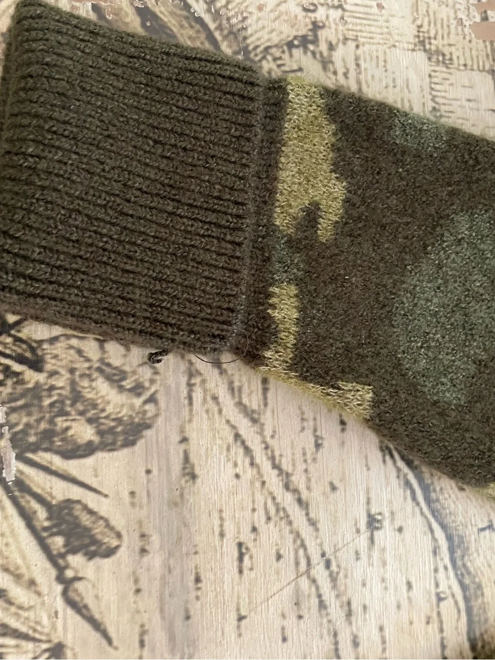 Zara Olive & Dark Green Camo Sequin Puff-Sleeve Sweater - Picture 5 of 5